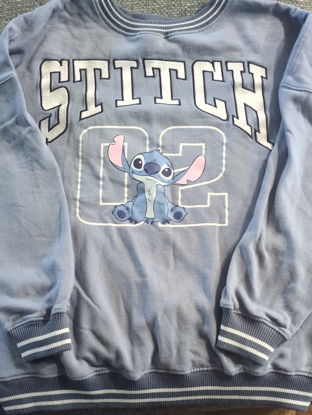 Stitch Graphic Sweatshirt in Light Blue